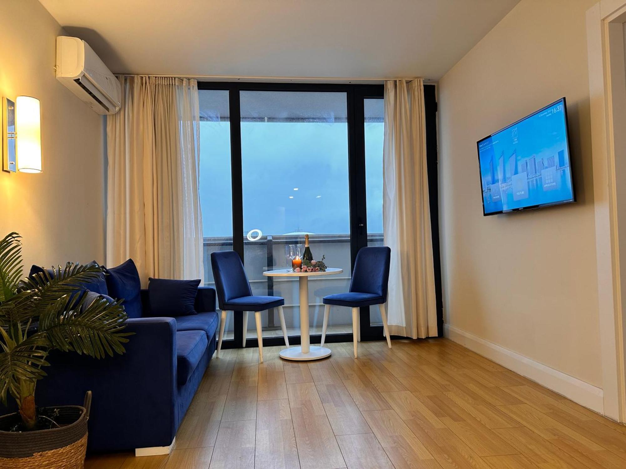 Batumi Orbi City Apart Hotel Zewnętrze zdjęcie