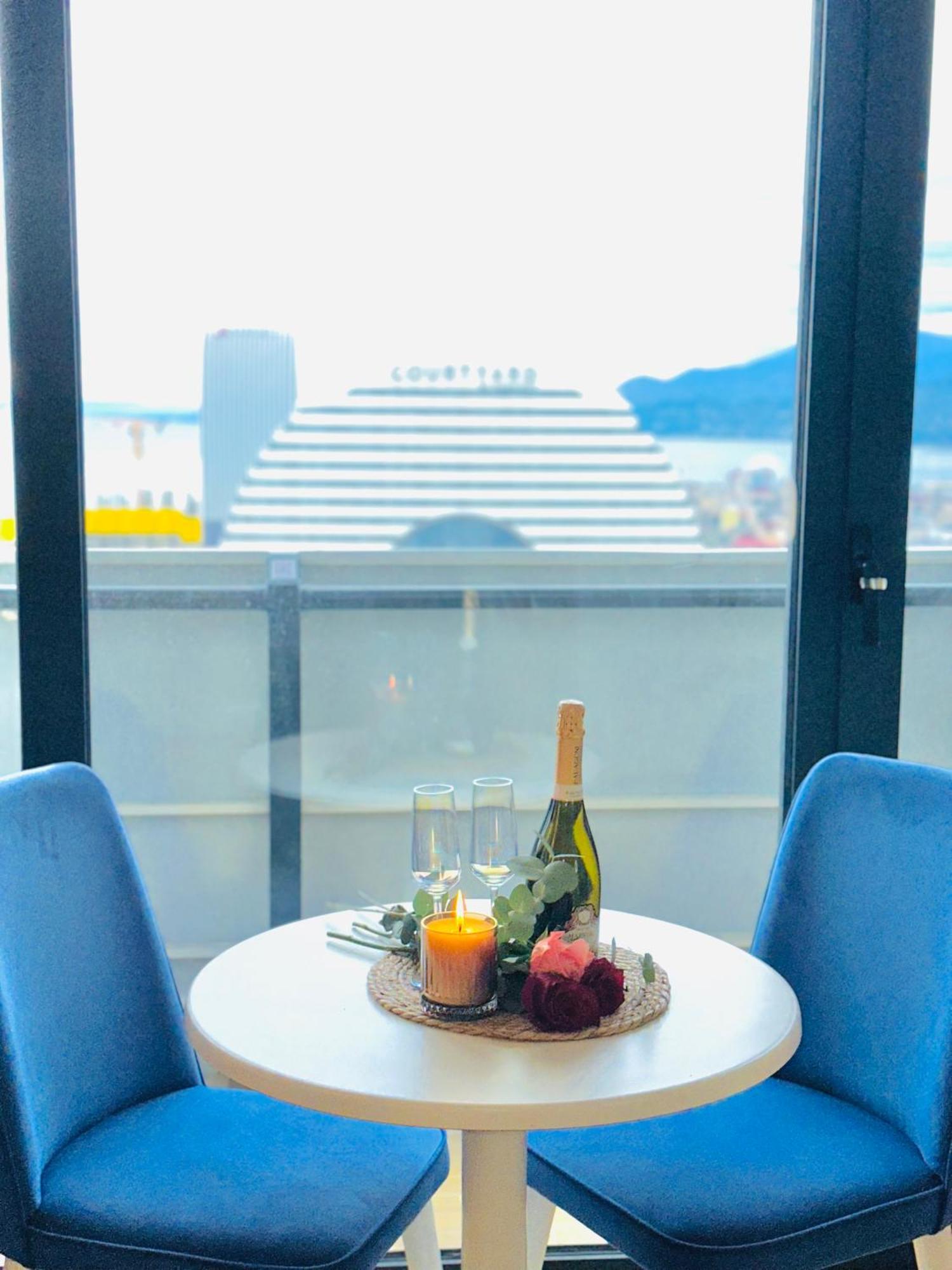 Batumi Orbi City Apart Hotel Zewnętrze zdjęcie